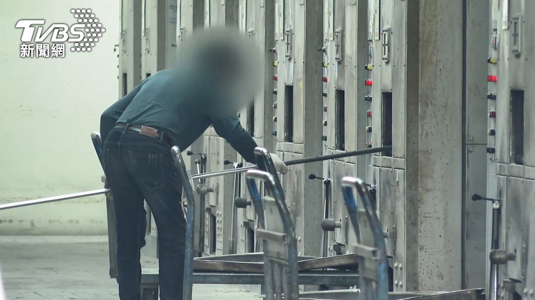 大賺百萬死人財!多給1千元「可插隊火化」 高雄殯葬處14人貪污