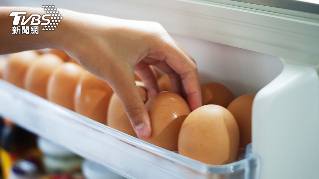 雞蛋挑選有一定關鍵，民眾可注意蛋殼、味道等。（示意圖／shutterestock達志影像）