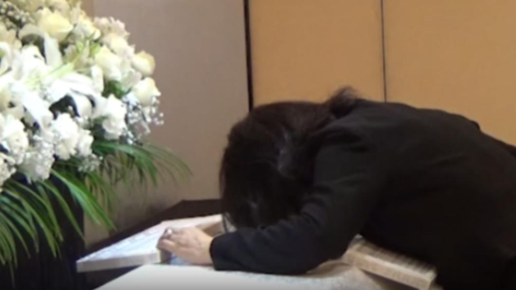 日本陸續傳出死者親友在棺木旁離奇死亡的事件。（圖／翻攝自日本國民生活中心官網）