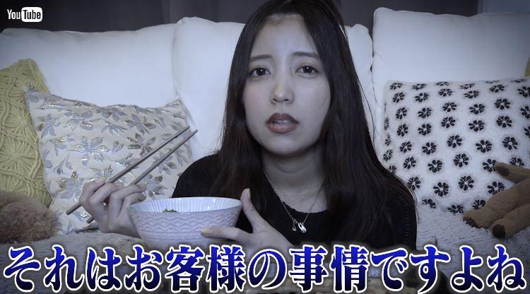 送貨員直接跟YUN說「搬進家是客人自己的事情」。（圖／翻攝自YUN YouTube）