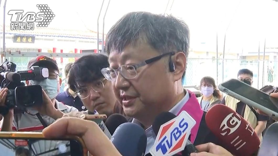 屏東地檢署檢察長陳盈錦表示會尊重醫療專業。（圖／TVBS）