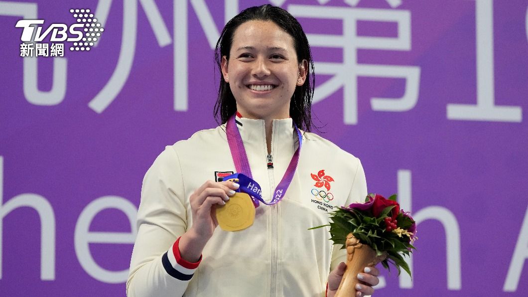「混血美人魚」何詩蓓拿下杭州亞運200自由式金牌，成為香港亞運史第一人。（圖／達志影像美聯社）