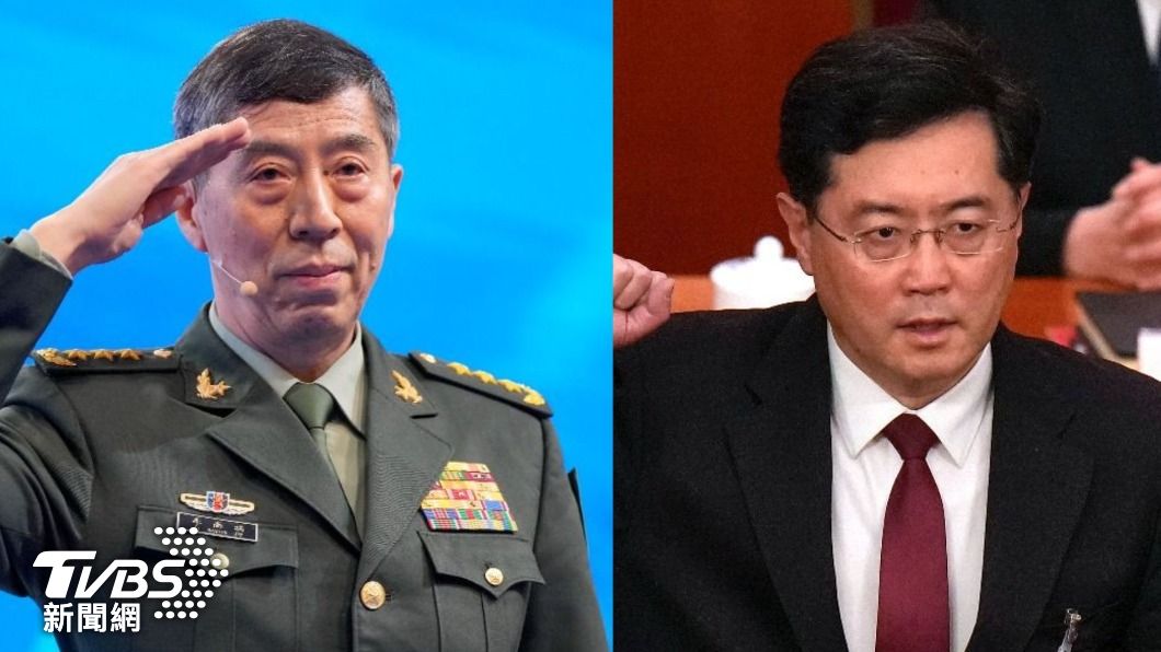 國防部部長李尚福（左）和前外交部部長秦剛（右）已「消失」一段時間。（圖／達志影像美聯社）