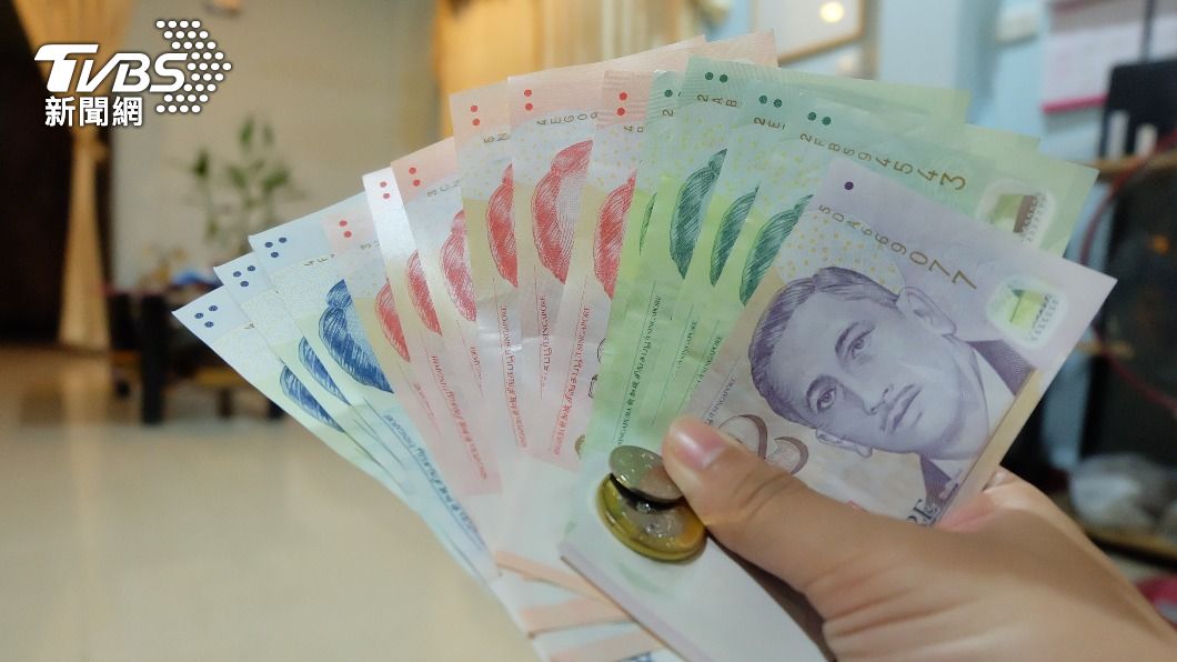 為對抗通膨，新加坡政府宣布將向符合資格的民眾發放現金補貼。（示意圖／shutterstock達志影像）