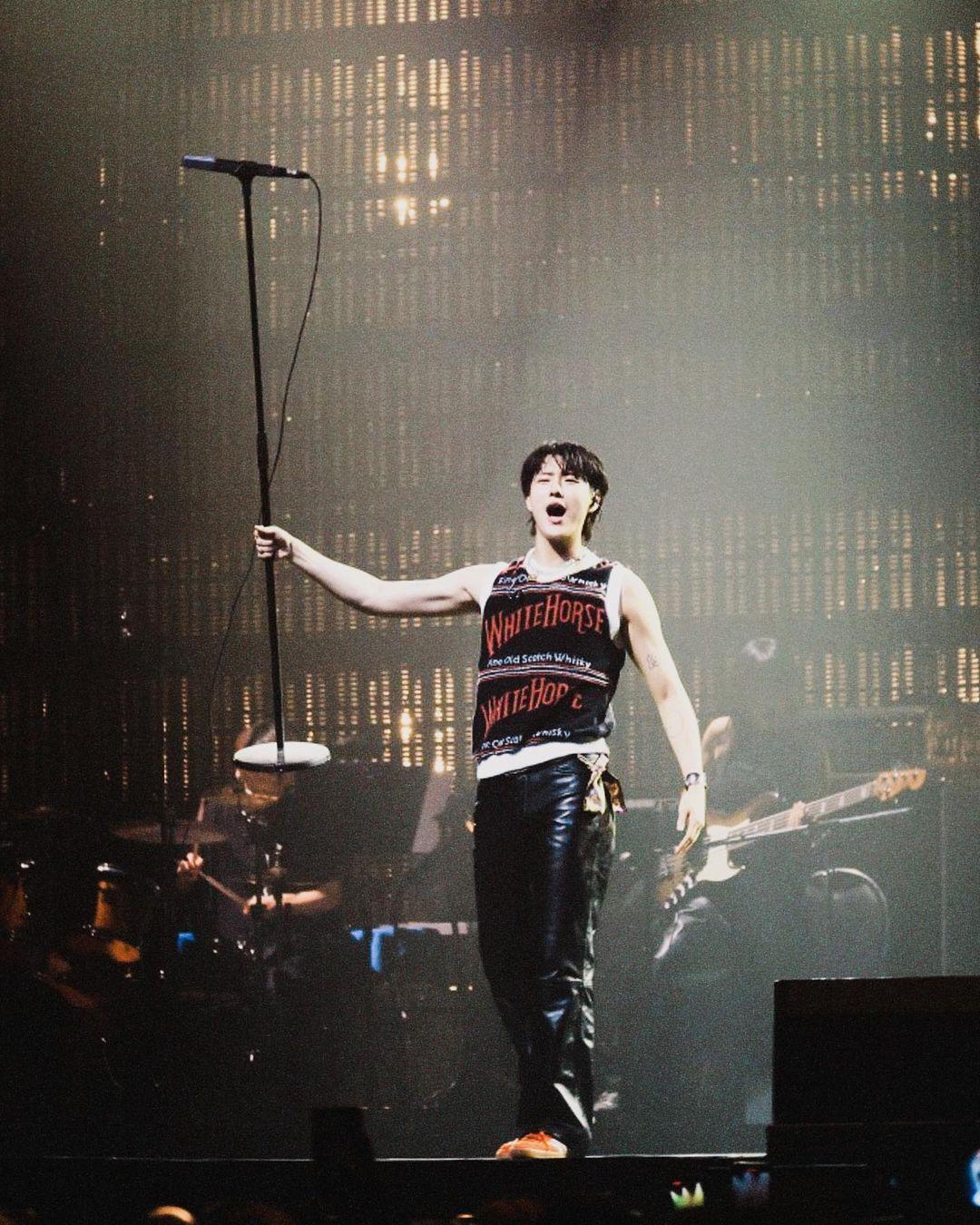 曹承衍今年展開世界巡迴,7月也前往泰國開唱。(圖/翻攝自曹承衍IG)