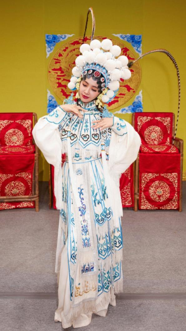 蔡依林的川劇花旦扮相非常漂亮，迷倒大批粉絲。（圖／翻攝自蔡依林工作室微博）