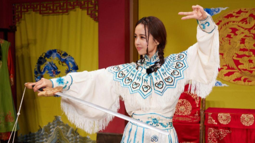 蔡依林除了挑戰高腔唱法，更學習舞劍技術。（圖／翻攝自蔡依林工作室微博）