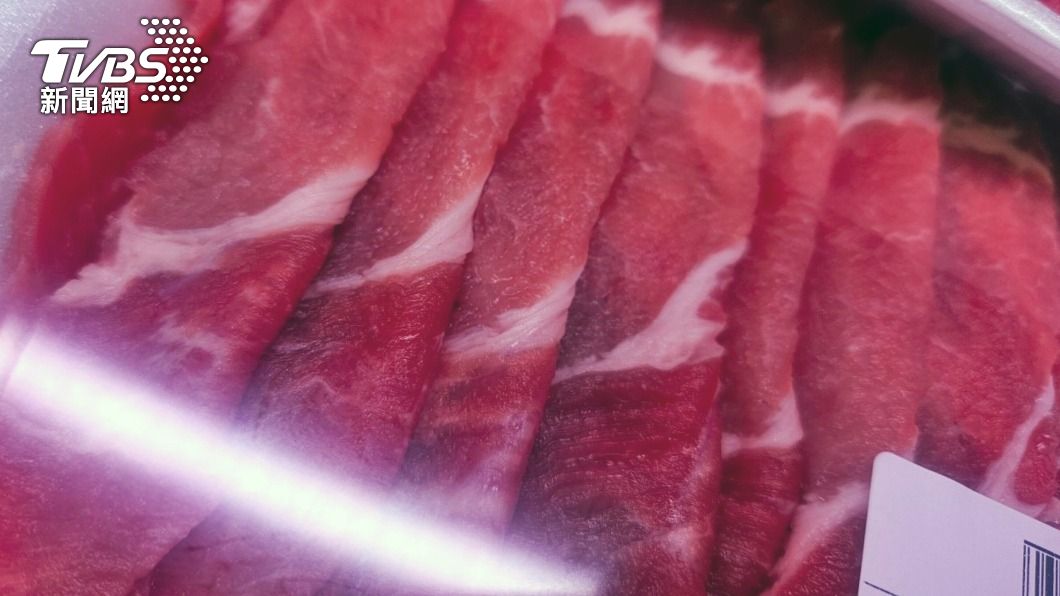 桃園市新興冷凍食品有限公司混製肉品，共約10萬多公斤流入近90間下游店家。（圖／中央社）