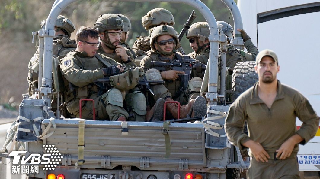 以色列士兵在加薩地區嚴陣以待。（圖／達志影像美聯社）