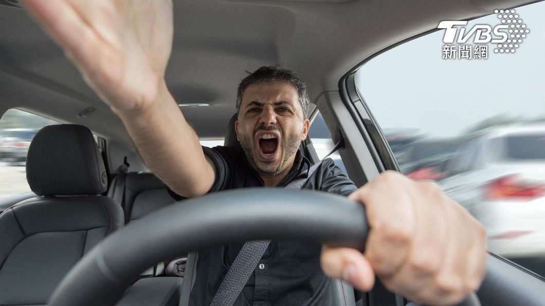 美國馬里蘭州規定用路人不能在路上、車内罵髒話。（示意圖／shutterstock達志影像） 