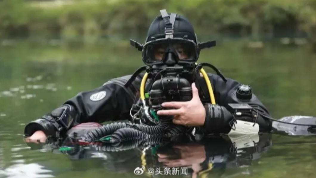 韓頲為大陸知名潛水員，更創下不少的潛水紀錄。（圖／翻攝自微博 @頭條新聞）