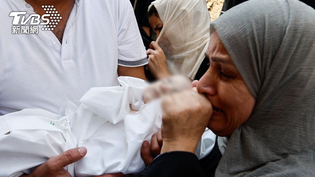 以色列空襲加薩，死者近一半是孩童、婦女。（圖／達志影像路透社）