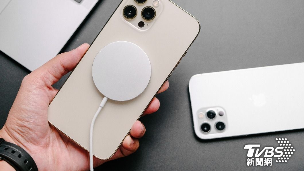 Apple的商店黑科技有可能就是利用Magfsafe技術。(圖／達志影像Shutterstock)