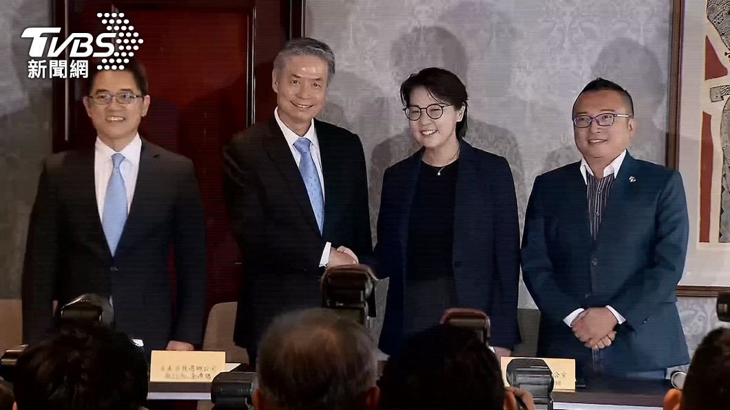 KMT submits meeting plan to TPP for potential collaboration (TVBS News) KMT submits meeting plan to TPP for potential collaboration