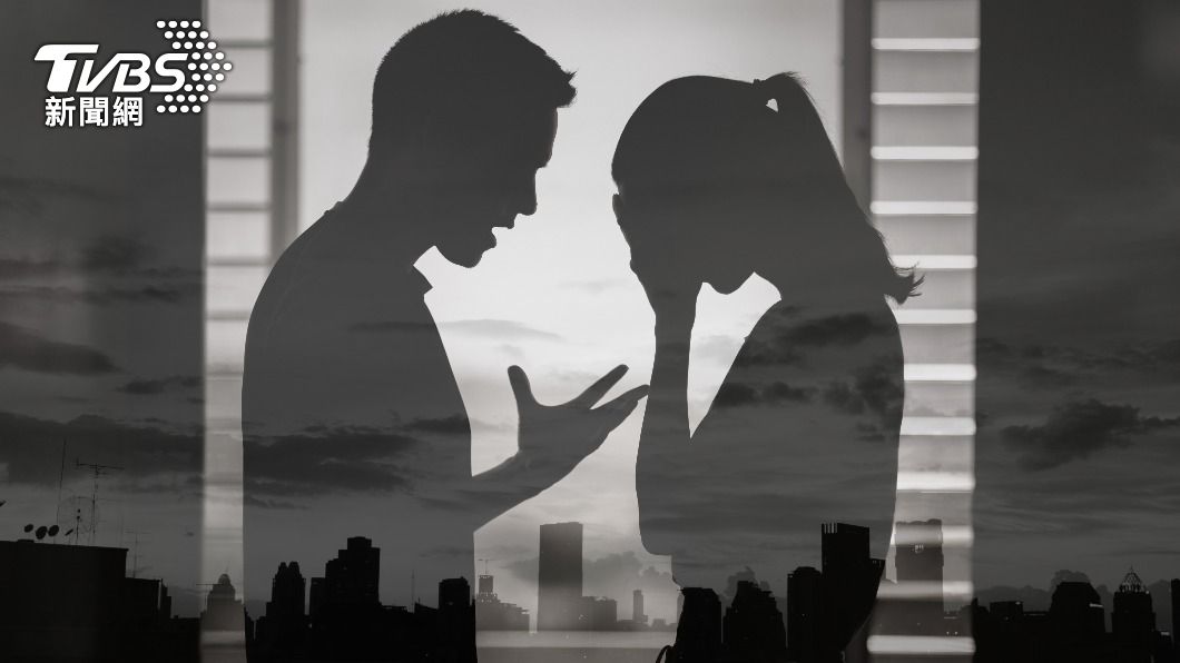 許多情侶在婚前都會因為同居、理財觀念而磨合爭吵。（示意圖，非當事人／shutterestock達志影像）
