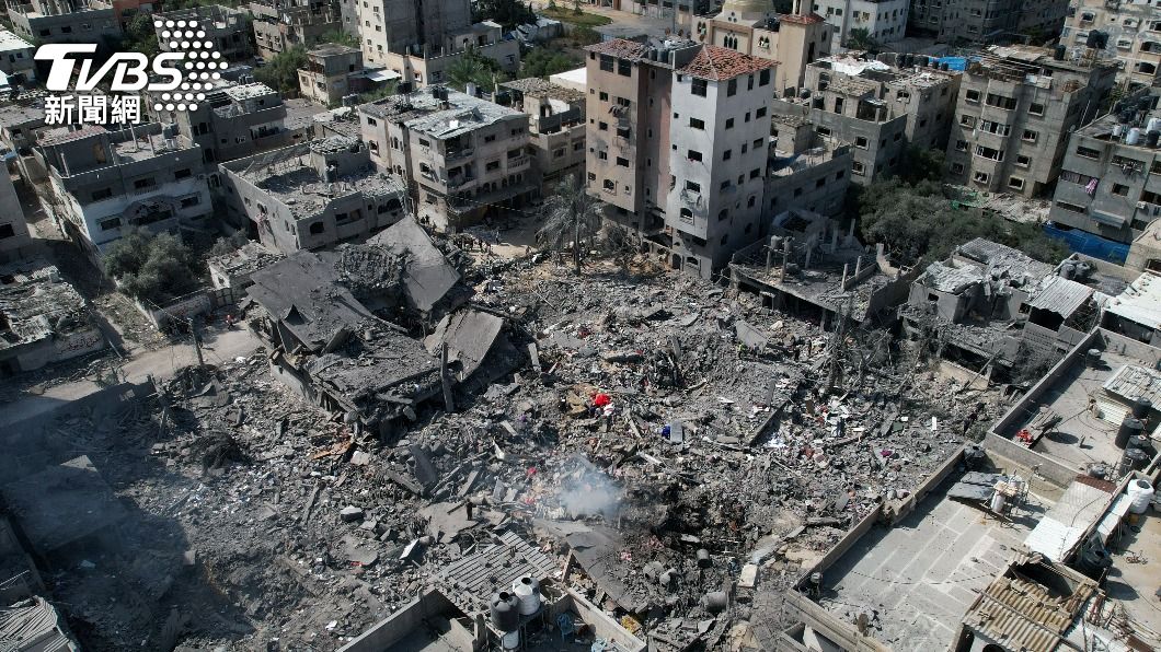 以色列空襲加薩走廊布賴吉難民營。（圖／達志影像美聯社）