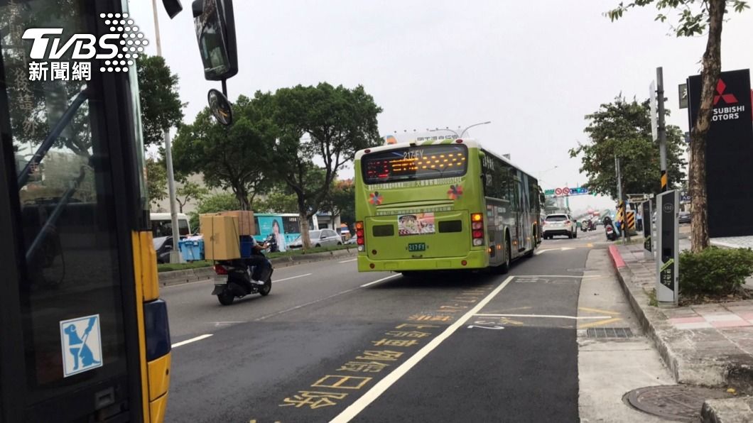 台塑進駐內湖後調整公車密度班距。（圖／中央社）