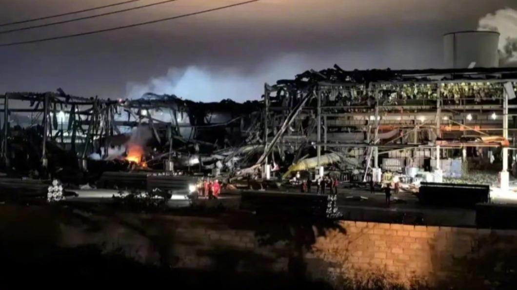 廣西工廠爆炸釀多人死傷。（圖／翻攝自@鳳凰網財經　微博）