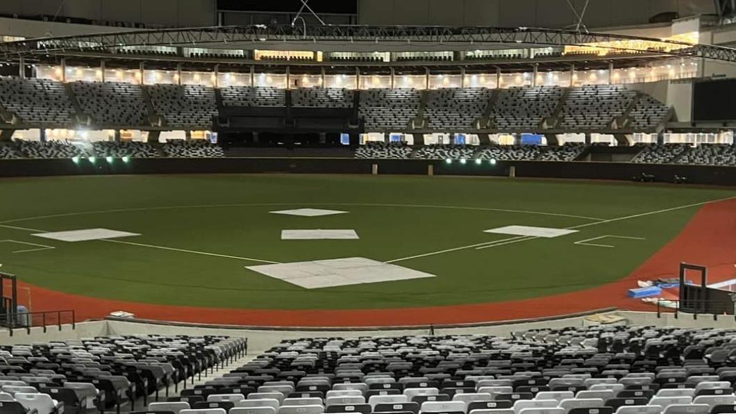 台北市大巨蛋棒球場年底即將啟用，內部近照在網路上曝光。（圖／翻攝fb中華職棒六隊一家親討論區）