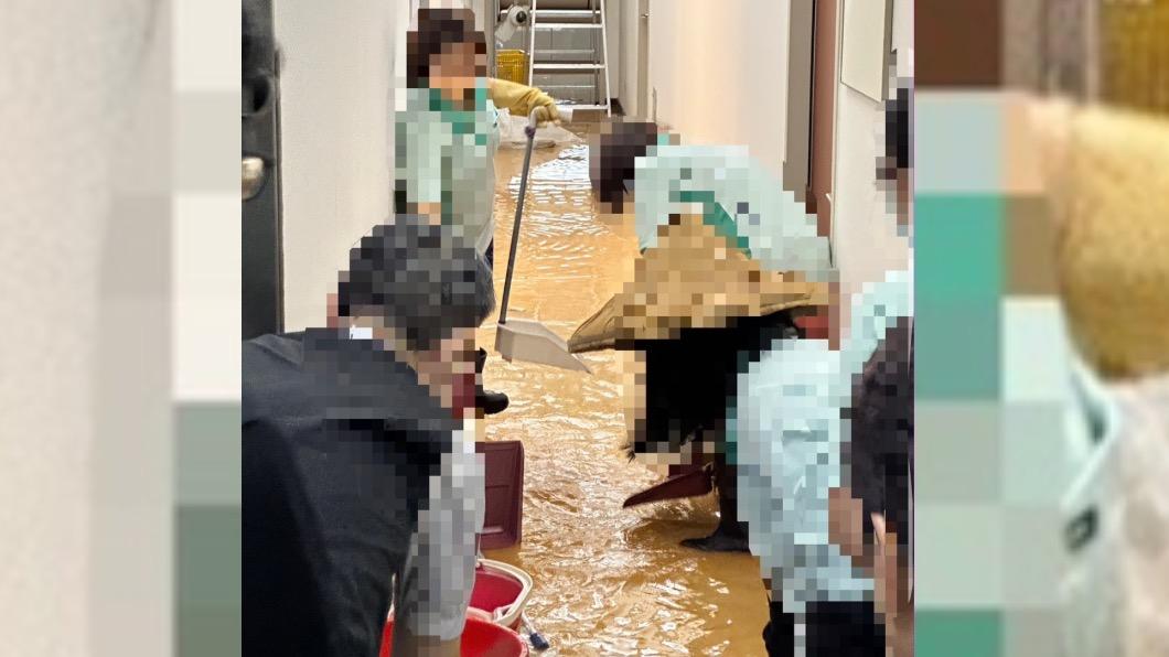 立院淹大水，王鴻薇辦公室成災區。（圖／王鴻薇辦公室提供）