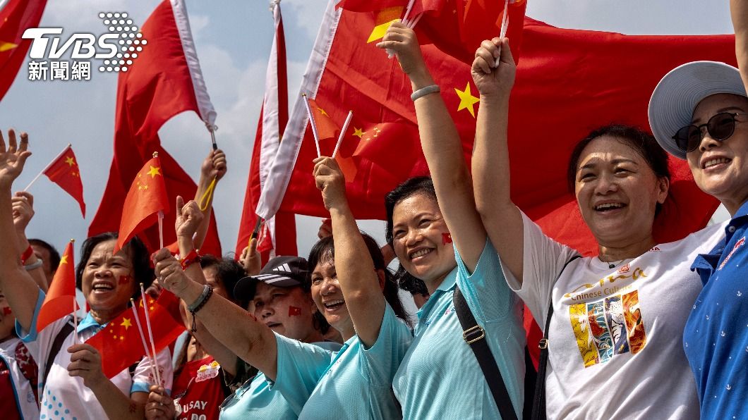 大陸全國人大批准《中華人民共和國愛國主義教育法》，將從明年元旦實施，台港澳都被點名。（圖／達志影像美聯社）