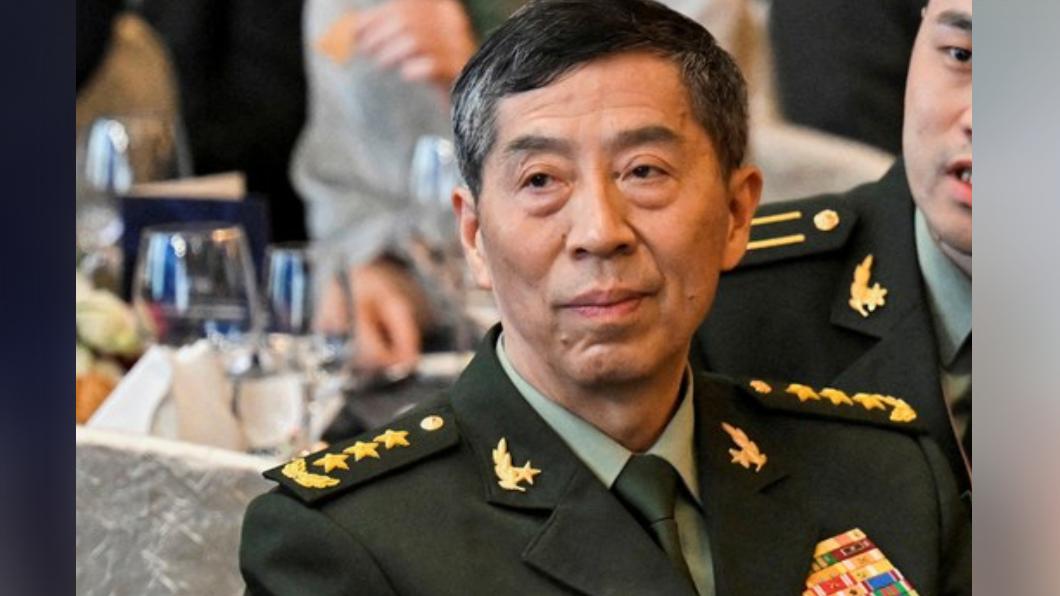 中國官方昨天正式免去李尚福的國防部長職務。（圖／翻攝自X@zhenhaojin）