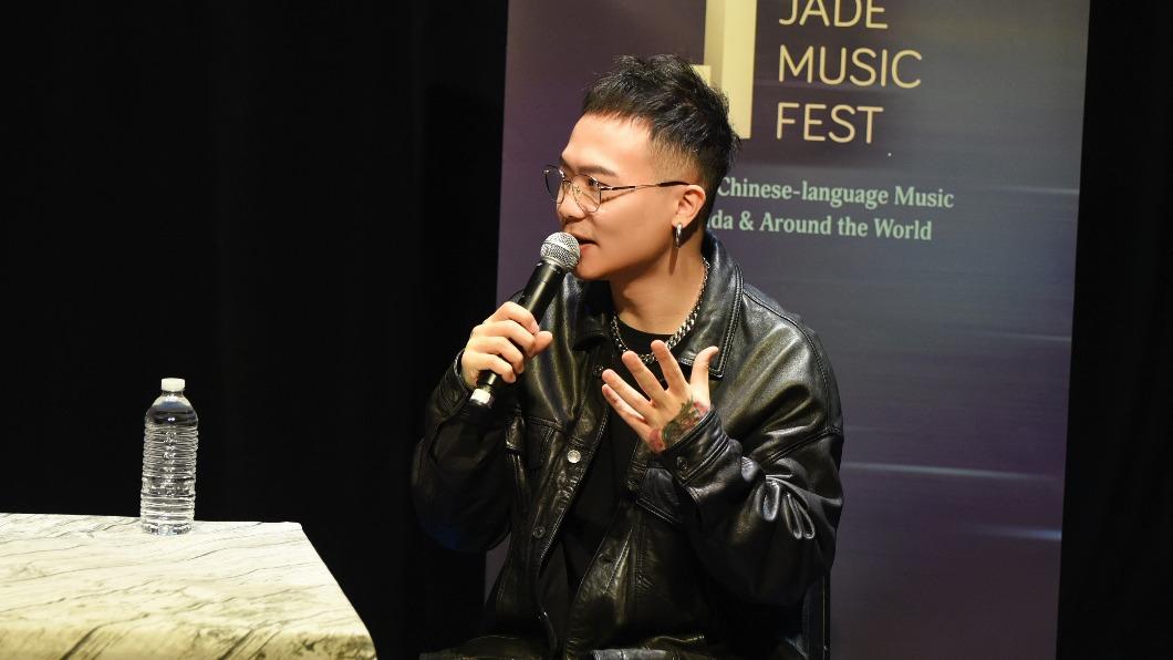 蕭秉治日前在加拿大Jade Music Festival演出，更出席座談會分享如何透過音樂走出憂鬱症。（圖／相信音樂提供）