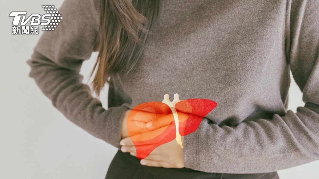 女子節食過度反而患上營養不良性脂肪肝。（示意圖／Shutterstock達志影像）