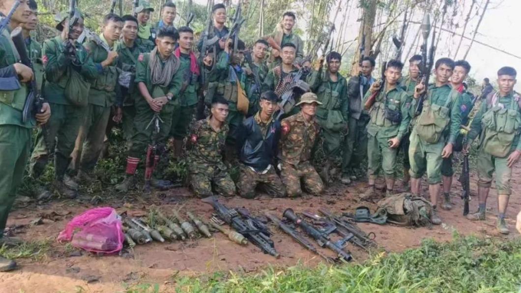 駐紮北部的緬甸民族民主同盟軍，聯合多個反抗勢力，向目前的軍政府宣戰發動突襲。（圖／翻攝自推特@kokang0123）
