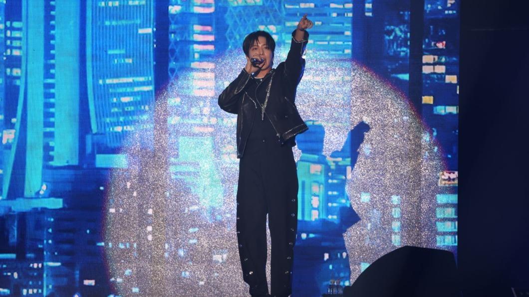 韓星鄭容和時隔4個月再在台北開唱，開心撩粉。（圖／D-SHOW提供）