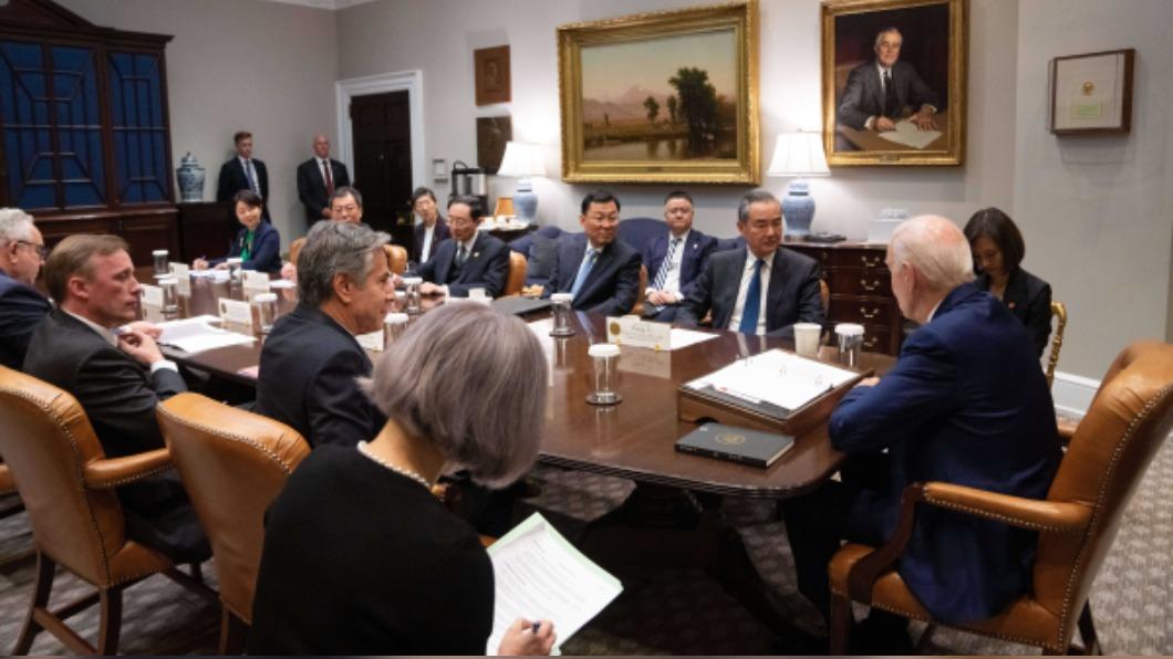 美國總統拜登27日在白宮接見中國外長王毅。（圖／翻攝自中國外交部官網）