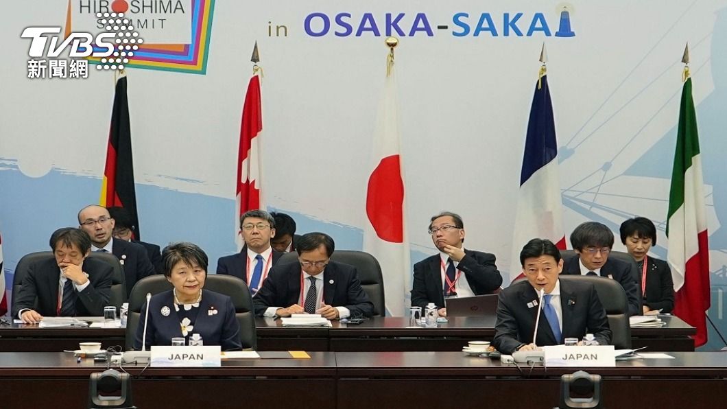 日本外相上川陽子(第一排左)。（圖／AP）