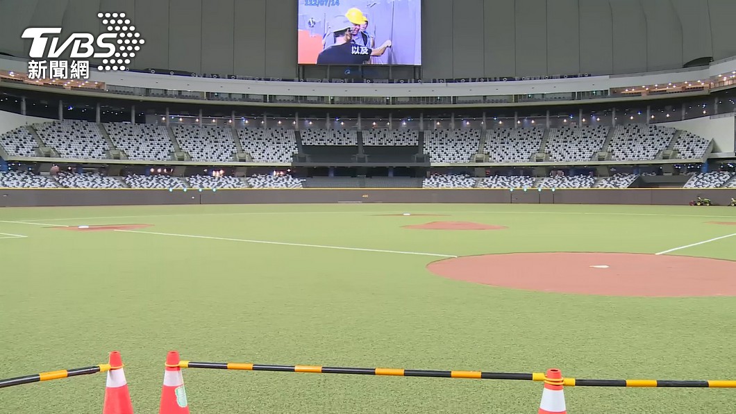 Taipei Dome Nov. 18 warm-up baseball game to open to public Taipei Dome Nov. 18 warm-up baseball game to open to public