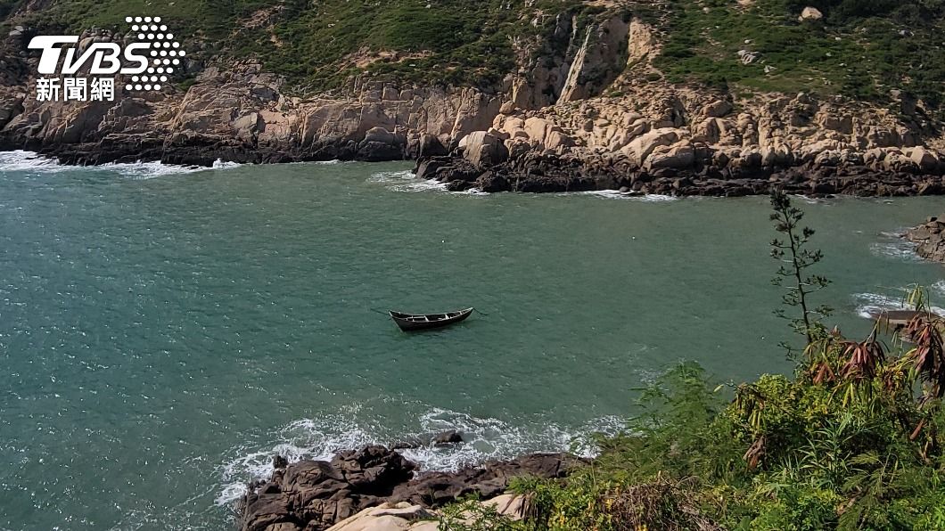 馬祖漁民的漁船疑遭中國籍漁船入侵偷竊。（圖／TVBS）