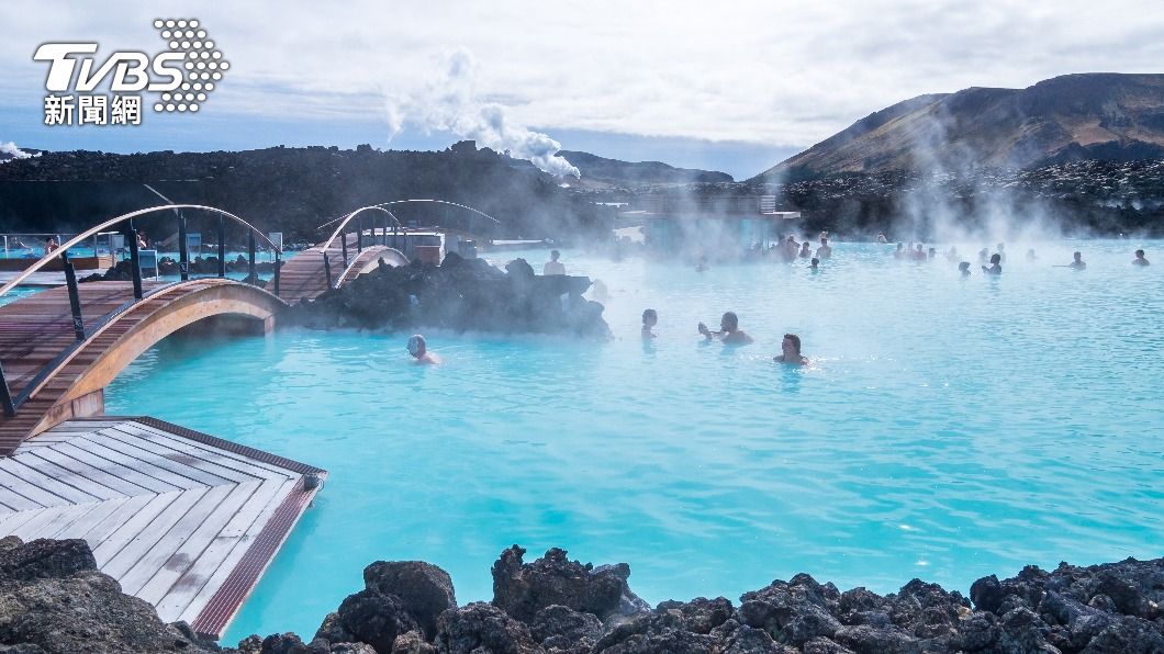 冰島的藍湖溫泉是世界知名景點。（示意圖／shutterstock達志影像）