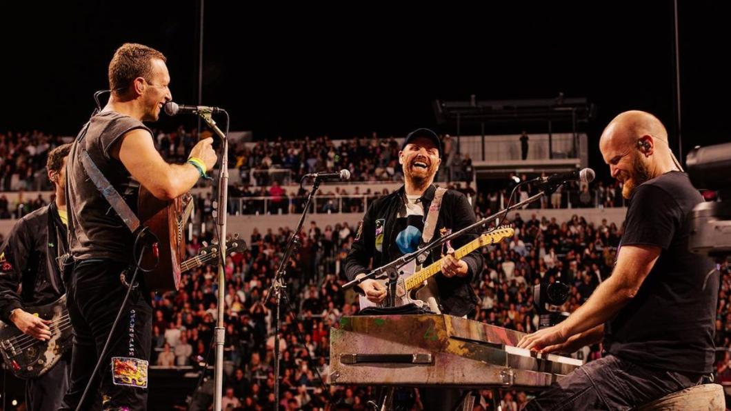 英國搖滾天團Coldplay（酷玩樂團) 於11、12日，一連兩天在高雄舉辦演唱會。（圖 / 翻攝自@coldplay IG）
