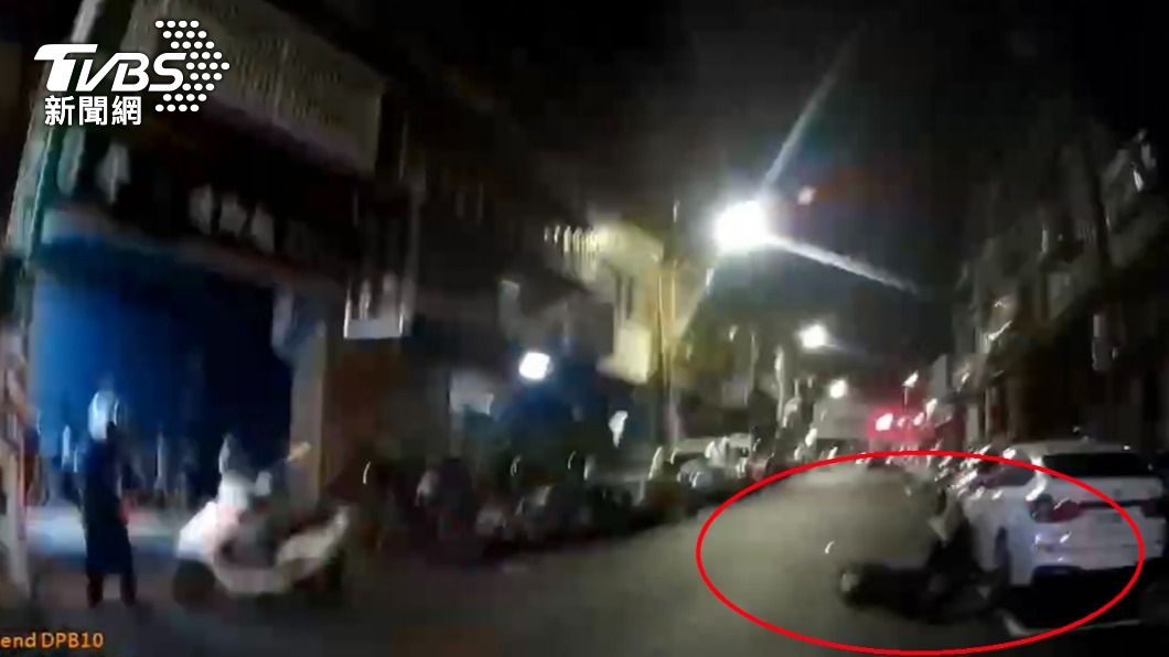 北市清晨傳出街頭喋血，3人持刀互砍釀成2死1重傷的慘劇。（圖／TVBS）