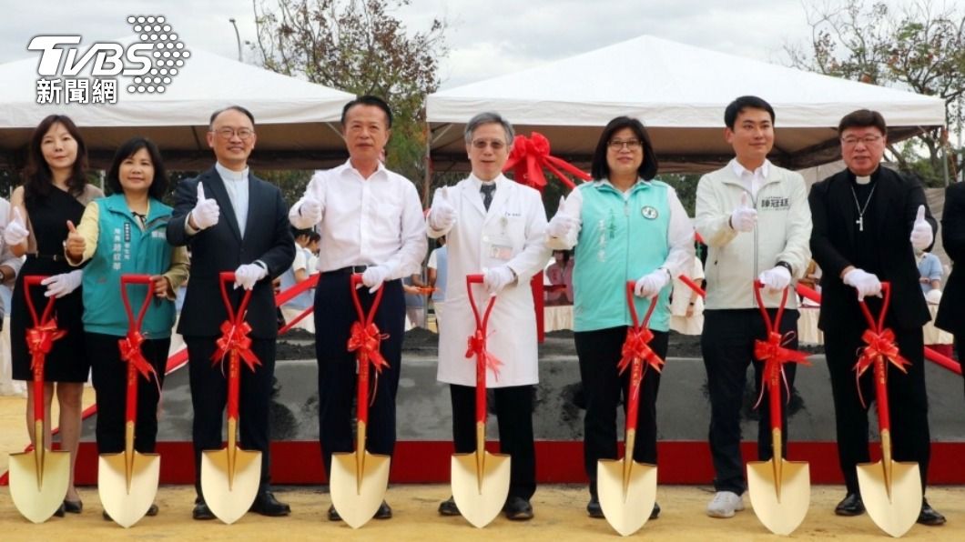 嘉義縣雙福基督教醫院16日舉行動土典禮。（圖／中央社）