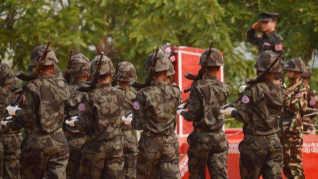 緬甸軍政府今天公告實施新法，允許軍方徵召所有18至35歲男性和18至27歲女性。(圖／翻攝@Diplomat_APAC X)