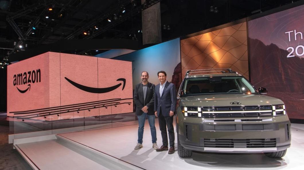 美國電商亞馬遜（Amazon）與韓國現代汽車（Hyundai）16日在洛杉磯車展（Los Angeles Auto Show）宣布合作計畫。（圖／Amazon提供）