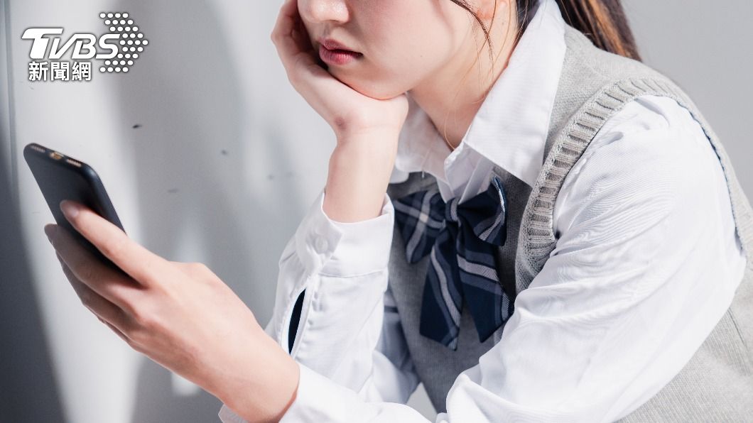 日本女高中生被騙下海還債。（示意圖，與當事人無關／Shutterstock達志影像）