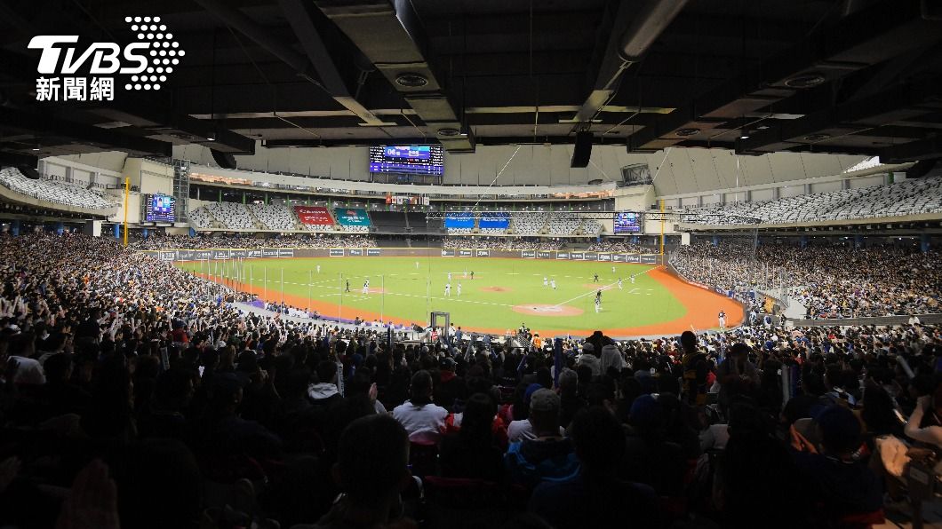 Taipei Dome prevails over critics, declares baseball coach (TVBS News) Taipei Dome prevails over critics, declares baseball coach