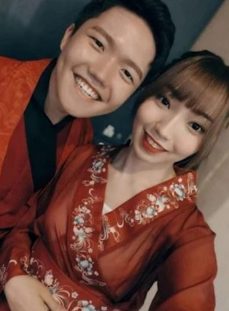 許佳玲與男友情侶照,怎料成遺照。(圖/翻攝自星洲網)