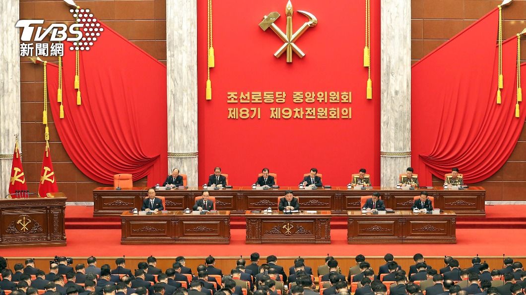 北韓勞動黨26日召開第8屆中央委員會的「第9次全體會議」。（圖／達志影像美聯社）