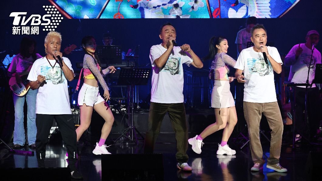 陳昇（右起）和黃連煜、阿Van今為跨年演唱會彩排。（圖／張哲鳴攝）