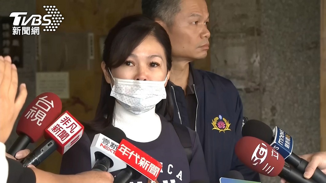 張誌家猝死「頭臉都黑的」！臨終前已坐不住 電梯拍下頸部有血痕│TVBS新聞網