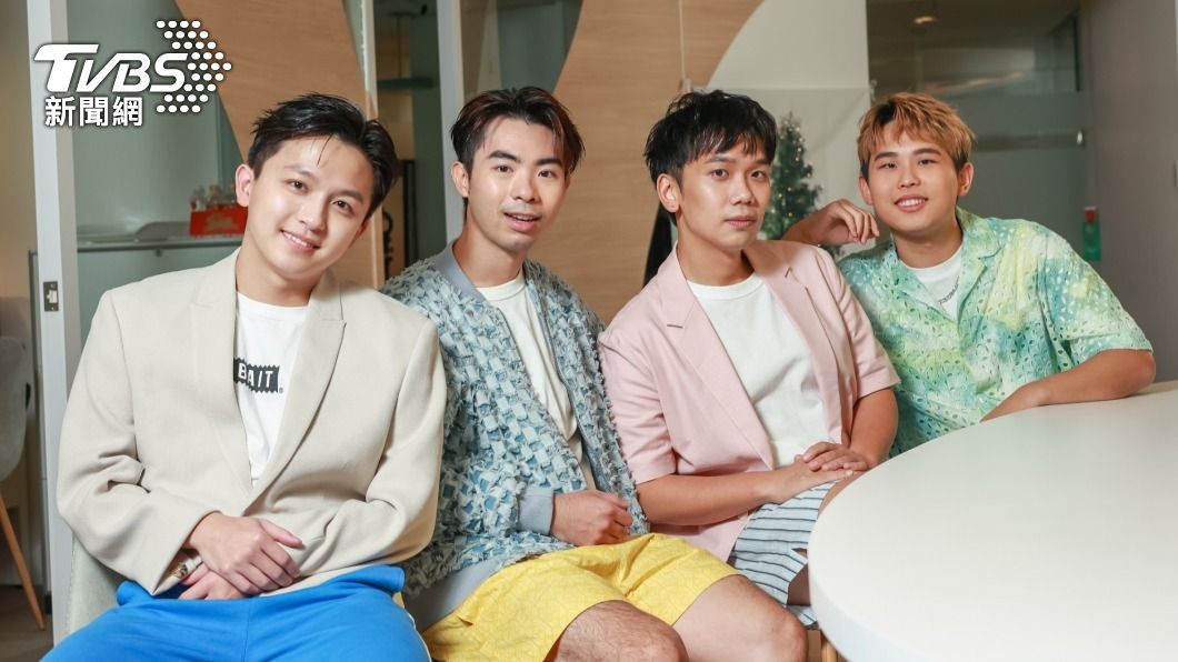 理想混蛋一起開設公司「好混蛋音樂」,團員們齊心經營公司,收支都相當透明。(圖/趙世平攝)