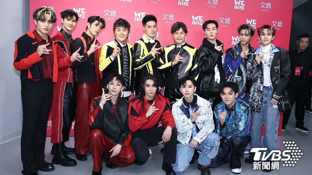5566、FEniX、AcQUA源少年,組成13人限定男團。(圖/張哲鳴攝)