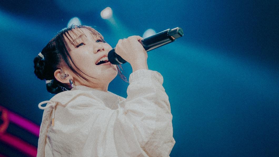 YOASOBI今晚在新莊舉辦亞洲巡迴演唱會，ikura（右）歌喉超猛。（圖／Photo by Kato Shumpei）