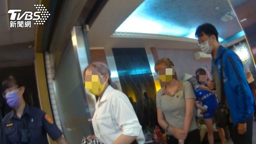 該區也成為轄區警方臨檢查察的重點處所。（圖／TVBS）